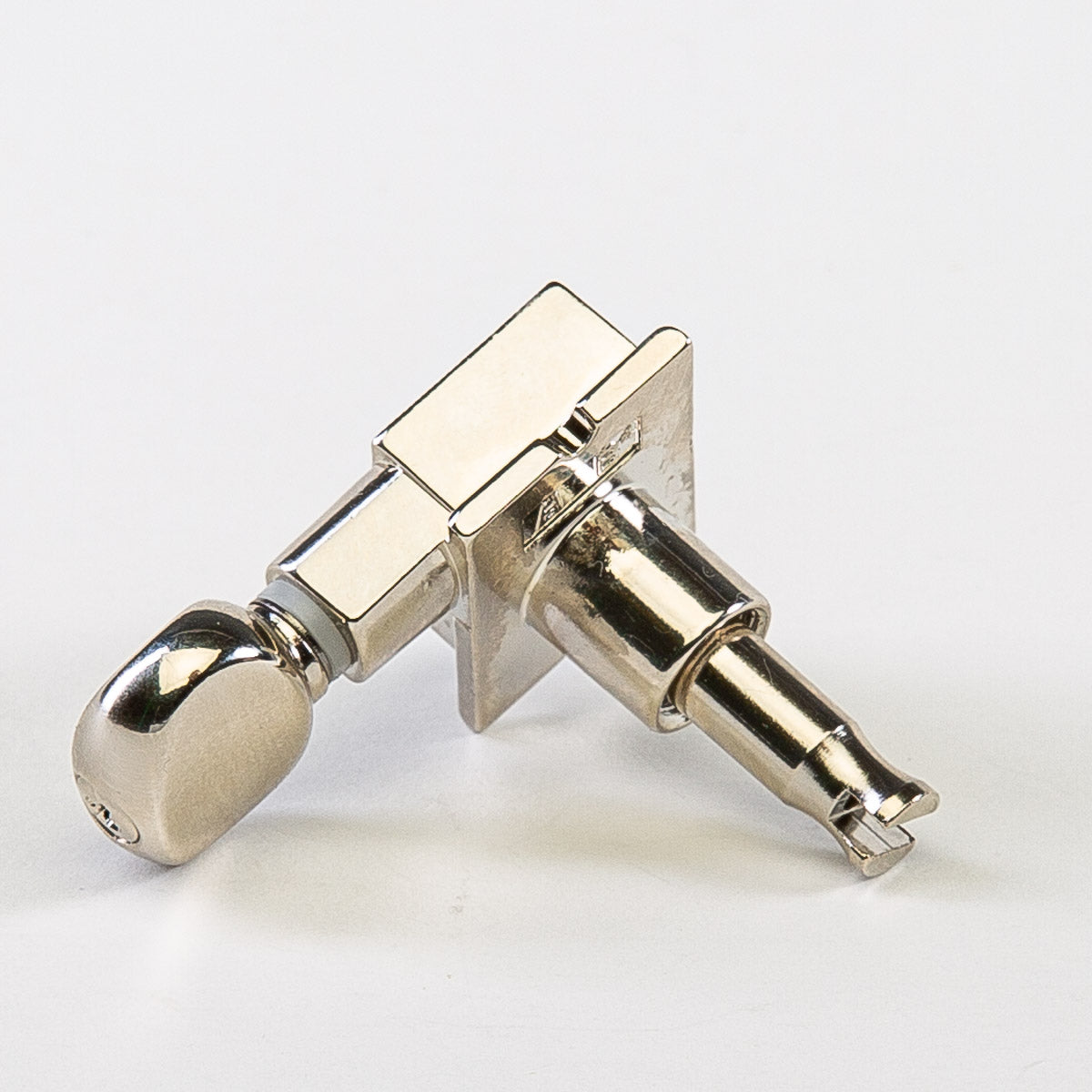 true tune 6 in-line staggered post keys w/ oval button single back view nickel