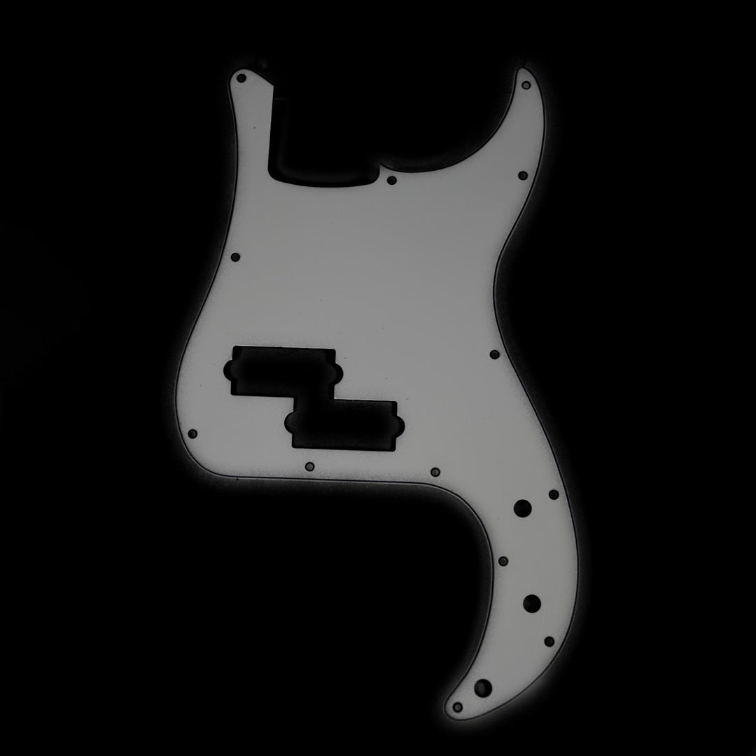 Fender Precision Bass Pickguard 13 Hole White 3 Ply
