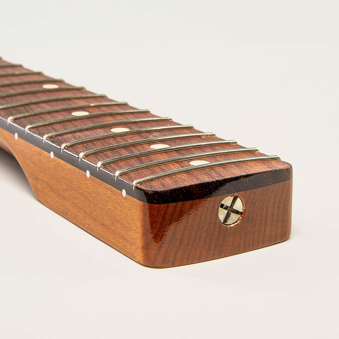 roasted quartersawn maple strat neck with rosewood fretboard angled heel view