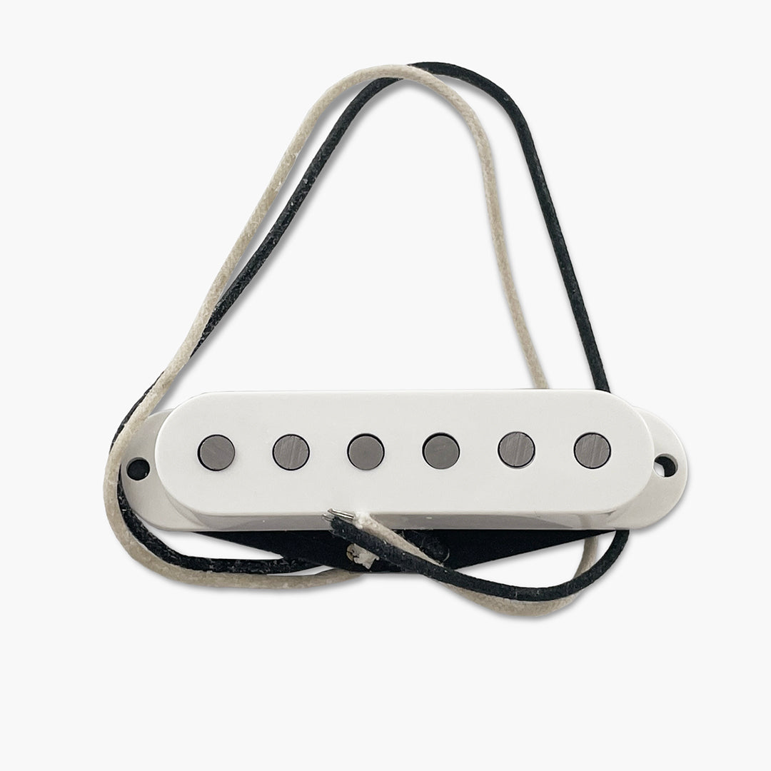 Razor® Sūpāmūn  Super Moon Reverse Middle Pickup For Stratocaster® - White