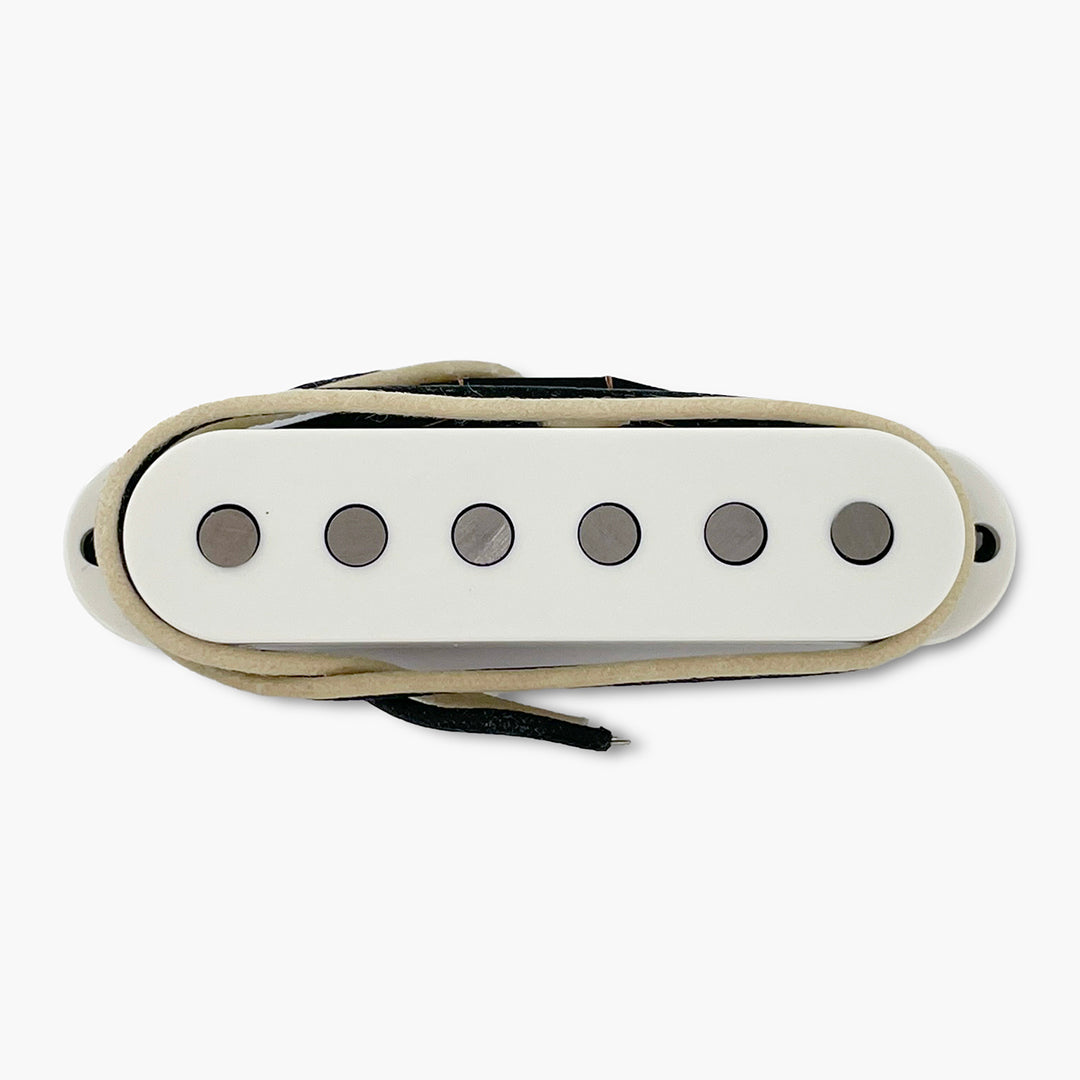 Razor® Buraddo mūn Blood Moon Pickup for Stratocaster® - White